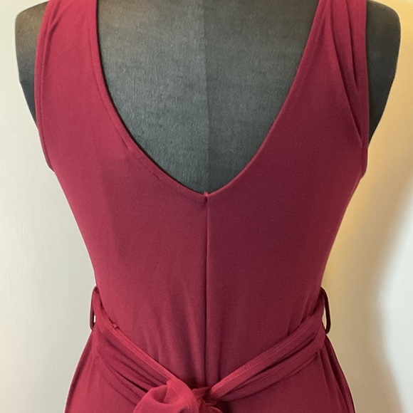 13. Blaine Burgundy Jumpsuit with Plunging V-Neck and Cropped Legs Size Medium - Picture 8 of 8